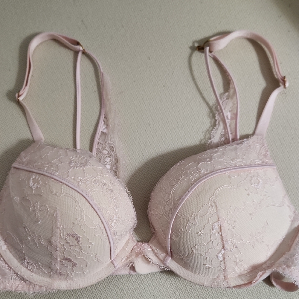 Victoria's Secret Blush Lace Bra